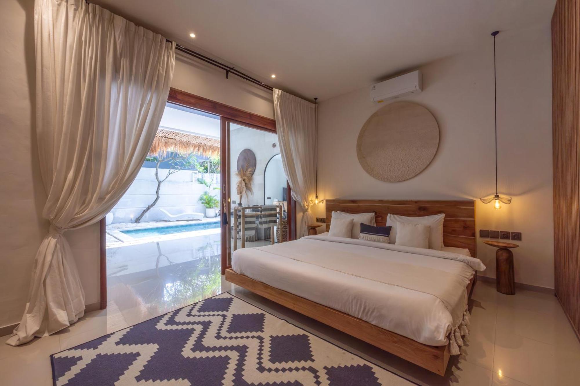 Turan Casa Auri Seminyak Villa Екстериор снимка